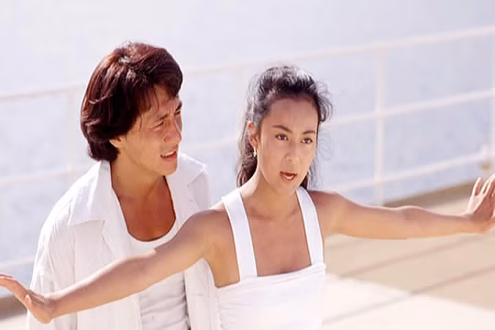 Kumiko Goto – Thợ săn thành phố (1993) Bộ phim còn có sự xuất hiện của nữ ca sĩ thần tượng xinh đẹp từ đất nước Mặt trời mọc - Kumiko Goto. Trong phim, Goto vào vai Imamura Kiyoko, con gái nhà sản xuất báo Nhật Bản Imamura. Vì bỏ nhà ra đi nên cha cô thuê chàng thám tử tư Mạnh Ba (Thành Long) truy tìm manh mối. Vai diễn của Kumiko Goto không những để lại ấn tượng cho khán giả bởi vẻ kiều diễm mà cả kỹ năng thể hiện những pha hành động có độ khó cao trong phim.