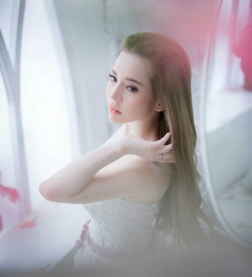 Hình ảnh xinh xắn của hotgirl phẫu thuật thẩm mỹ.