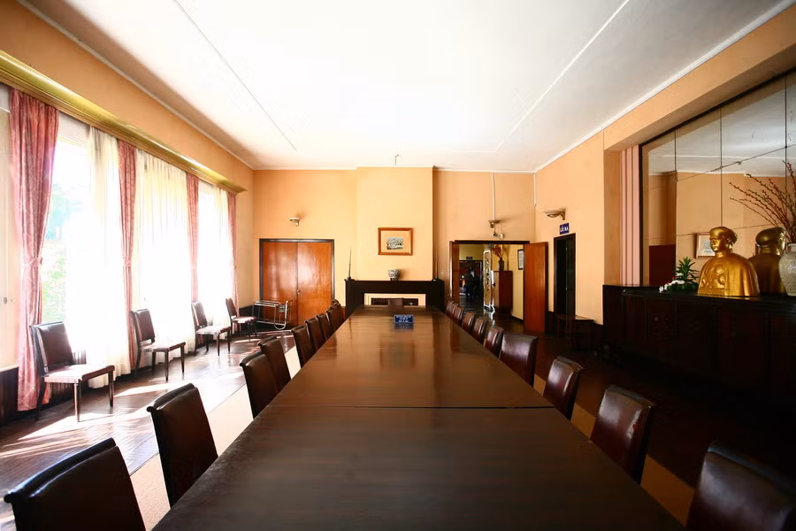 Phòng khách tiết, là nơi vua làm việc và họp, tiếp khách ngoại quốc và quan chức chính phủ của “Hoàng triều cương thổ".