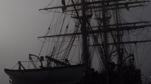 5 tau ma noi tieng the gioi gay so hai-Hinh-4