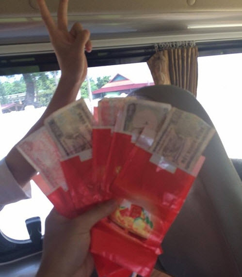 Nhiều người cho rằng nhóm thanh niên này không nên so đo với tiền duyên.