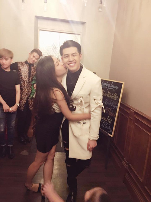 Gap co gai Ha Noi dinh tin don yeu Noo Phuoc Thinh