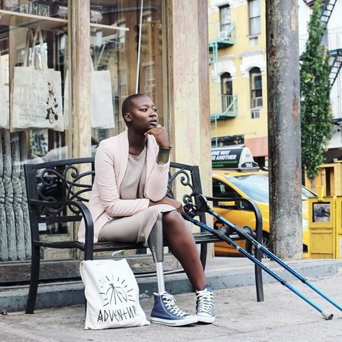 “Nếu hôm nay là một ngày tồi tệ, thôi nào ngày mai chưa phải tận thế cơ mà”.