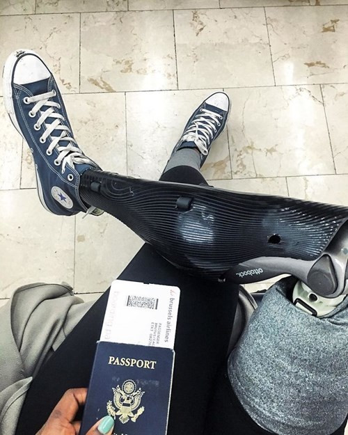 Cô còn viết blog về du lịch, ẩm thực và thời trang, trở thành nguồn cảm hứng cho rất nhiều người trên toàn thế giới.