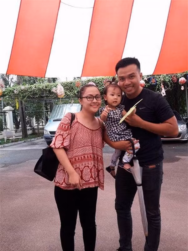 Gia đình Quang "sọt" hiện tại.