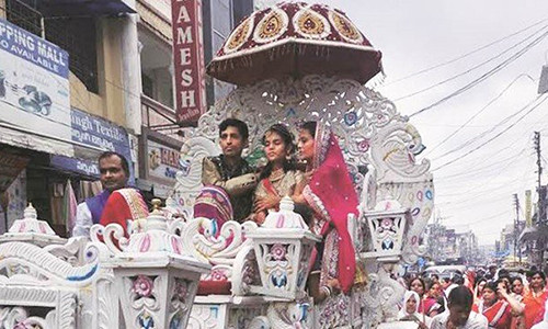 Be gai An Do tu vong vi nghi le ton giao ha khac