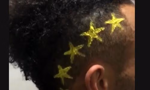 Aubameyang trinh lang kieu toc phat sang trong dem