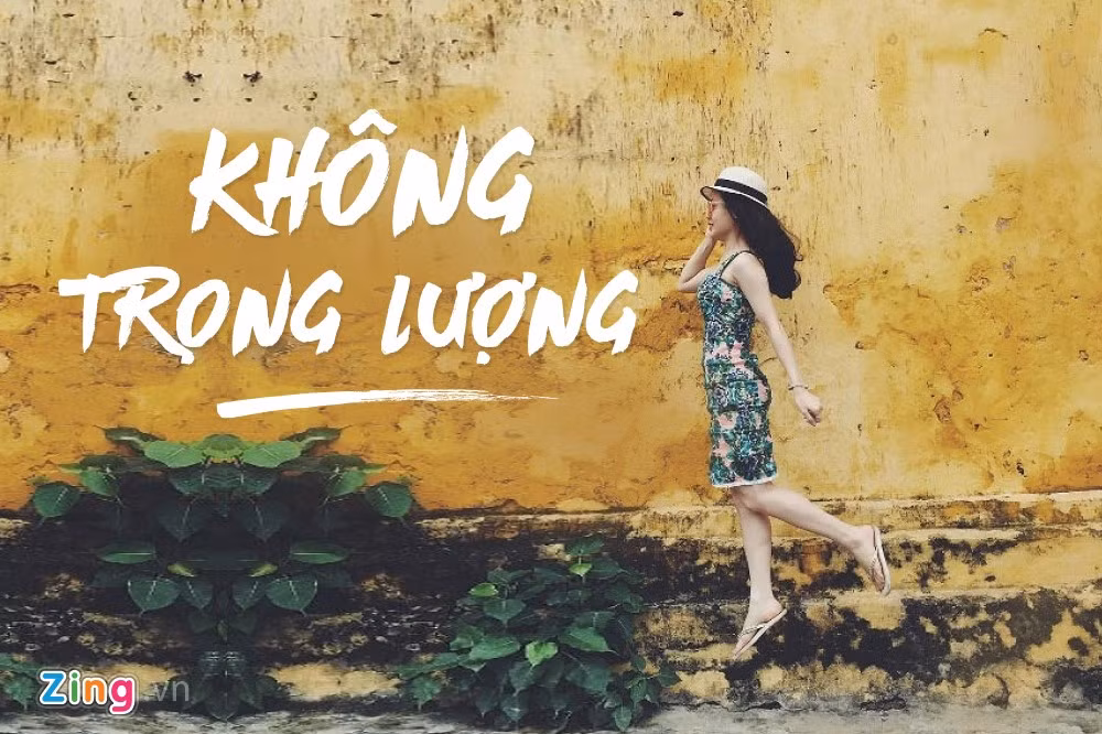 Bí quyết cho bức ảnh theo phong cách Hàn Quốc đẹp lung linh là chọn không gian đẹp, xoay ngang người, nhảy lên, hơi đổ người về phía trước và "diễn sâu" như đang trôi trong không gian.