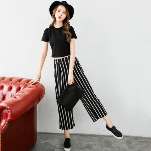 Thêm mũ và túi da sành điệu, thời trang.