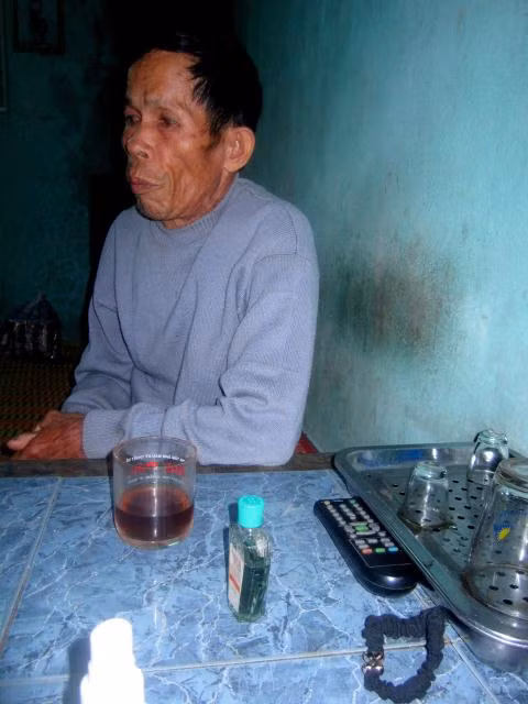 Nhieu lan lam chuyen doi bai roi dua vang cho nu sinh-Hinh-3