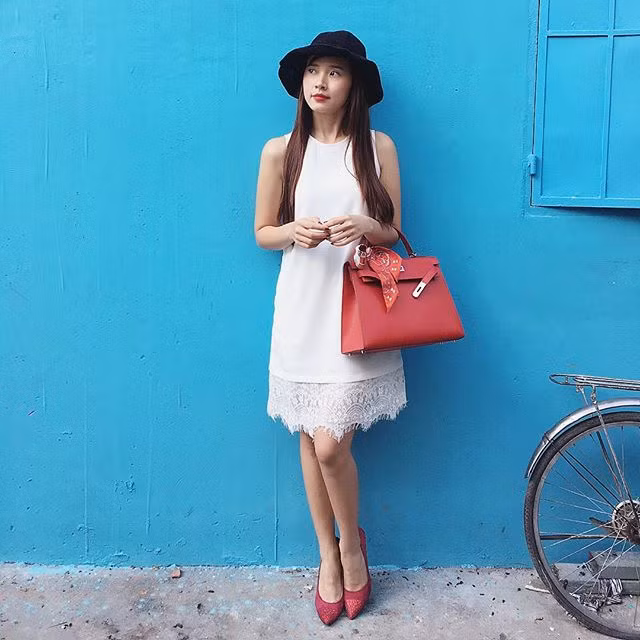 Cận cảnh chiếc túi Hermes Kelly của Midu.