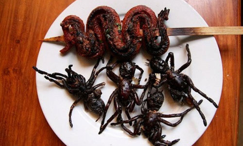 Kinh di nhung mon an KHUNG KHIEP con nguoi van an hang ngay