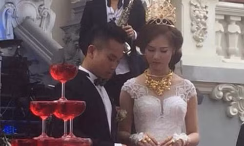 Kinh ngac chuyen tinh cua co dau Nam Dinh doi vuong mien 2 ty