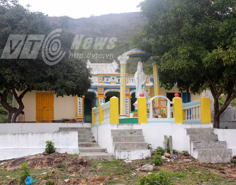 Ky bi pho tuong quy trong ngoi chua hoang khong the an cap-Hinh-3