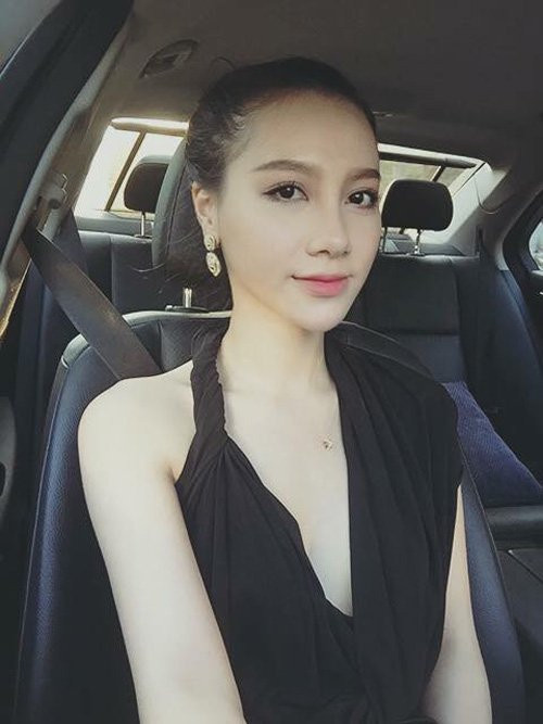 May mắn sở hữu vóc dáng thanh mảnh nhưng vẫn có những đường cong nữ tính và gương mặt cuốn hút, MC Minh Hà không gặp quá nhiều khó khăn trong việc chọn lựa trang phục. Cô trung thành với phong cách điệu đà tiểu thư hoặc "sang chảnh" kiểu cổ điển. Minh Hà từng cho biết cô không thích chạy đua với xu hướng bởi đã là trào lưu thì thường qua rất nhanh, dễ khiến người mặc bị lỗi mốt.