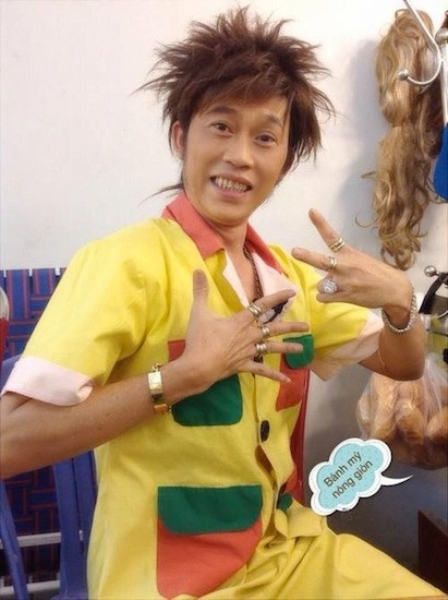 Nghệ sĩ Hoài Linh cũng có những kiểu tóc 'bá đạo'.