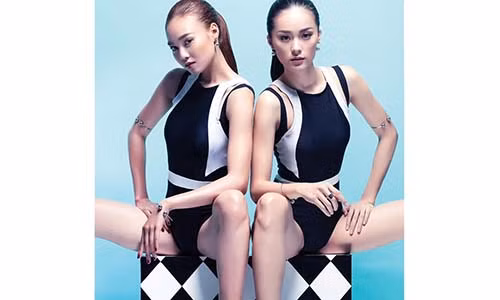 Dang ngoi kem duyen khien Ha Vi Lan Ngoc bi nem da