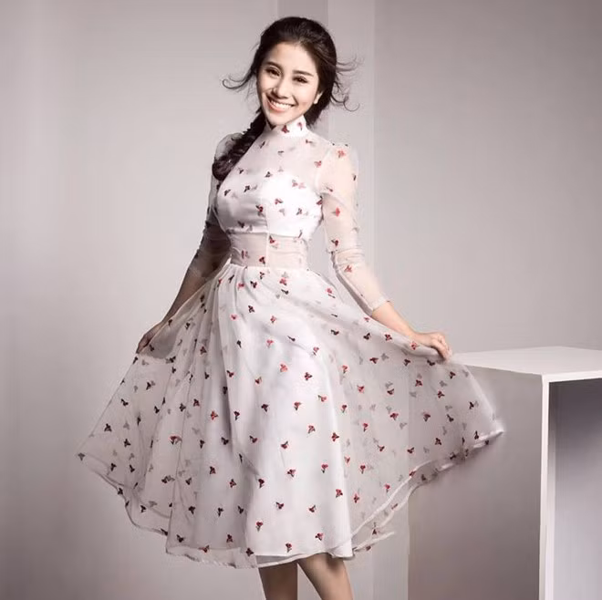 Ngoc nu Bolero To My khoe tau nha 5 ty-Hinh-2