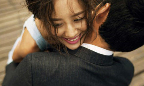 Phụ nữ cần tìm hiểu kĩ đối tượng đang có ý định kết hôn (Ảnh minh họa)