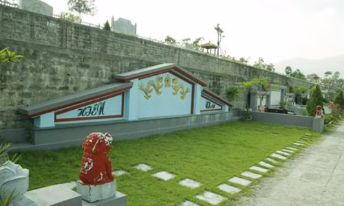 Sot dich vu mua dat nghia trang tang bo me dip le Vu Lan