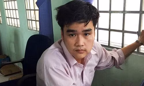 Nam thanh nien gia phu nu muon mua dam de lua dao