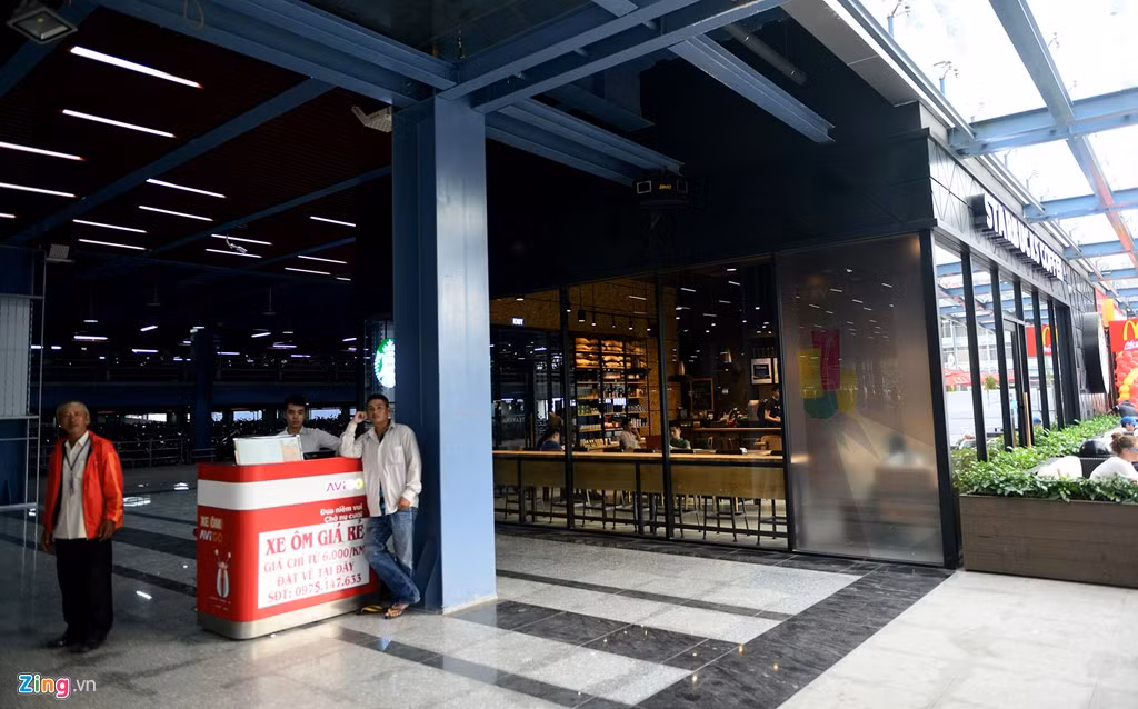 Dịch vụ xe ôm giá cả hợp lý cũng được bố trí.