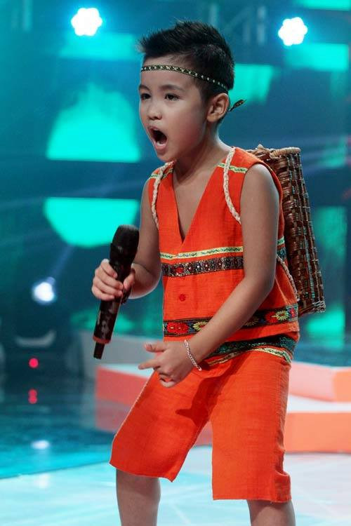 Dieu it biet ve quan quan Giong hat Viet nhi 2016 Nhat Minh