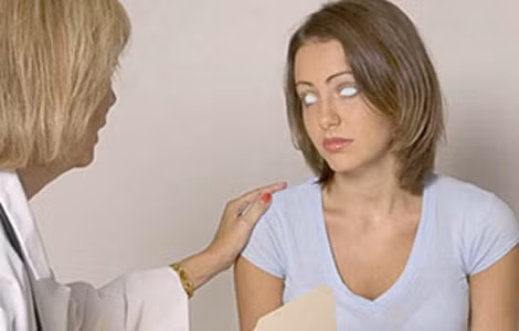 Nhiều người có khả năng nhìn xuyên thấu và phát hiện bệnh tật như Heise, hoặc Laura Castro (với đôi mắt màu trắng kỳ lạ).