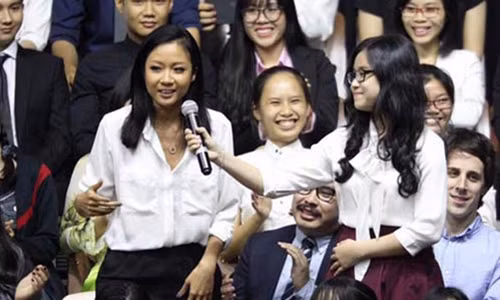 Suboi trong buổi trò chuyện cùng Tổng thống Obama.