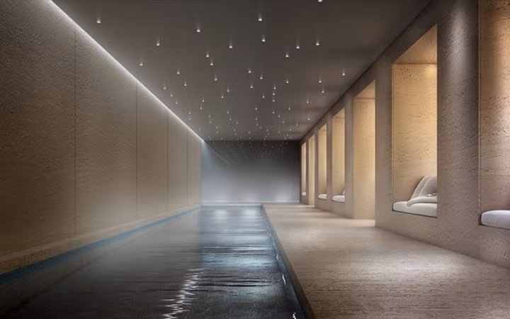 Toà nhà có trung tâm thể dục, bên trong đó là bể bơi dài gần 23m.