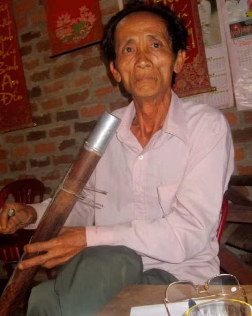 Ông Đ kể lại việc đau lòng về con gái.