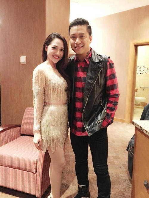 Cô cũng có dịp hội ngộ với ca sĩ Tuấn Hưng.