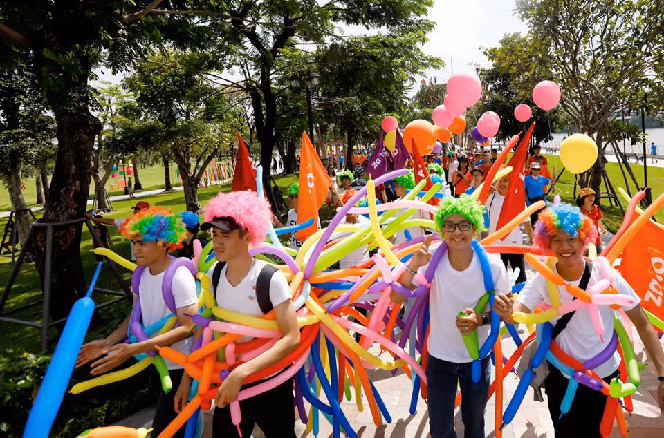 Đáng chú ý trong chương trình là hoạt động diễu hành đặc sắc.