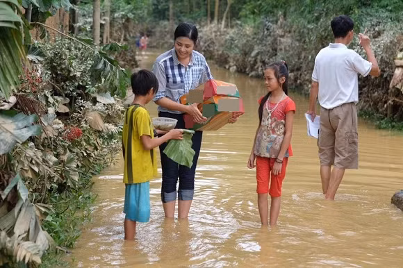 Những tấm ảnh của Ngọc Hân nhận được bão like và hưởng ứng nhiệt tình từ bạn bè và người hâm mộ cả nước.