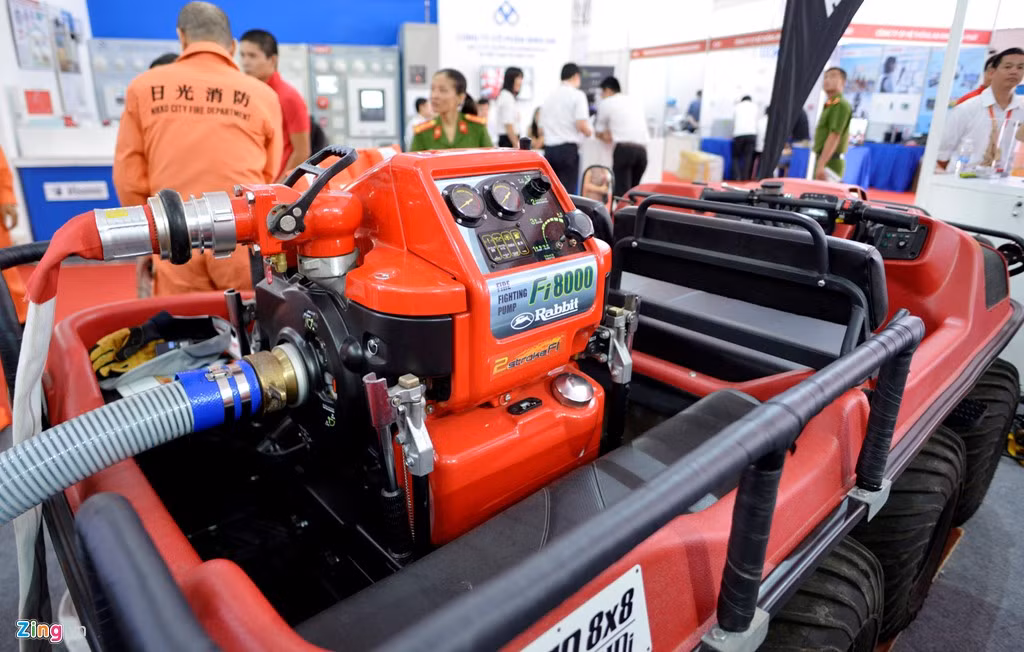 Xe có xuất xứ từ Nhật Bản, với tính cơ động nhanh và thích hợp trên mọi địa hình. Nhiều quốc gia đang sử dụng loại xe này.