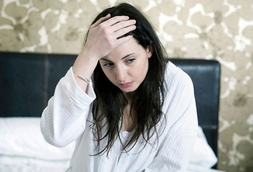 Người có mức độ tiếp xúc hóa chất cao mãn kinh sớm hơn 2-4 năm so với các phụ nữ khác. Ảnh minh họa.