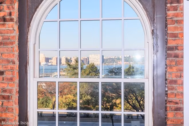 Văn phòng Uber có hướng nhìn đẹp ra sông Hudson.