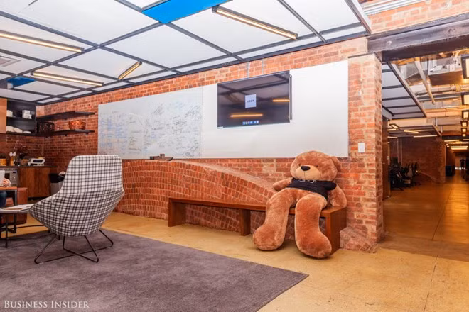 Khu giải trí dễ thương của Uber là nơi nhân viên thay nhau làm DJ.