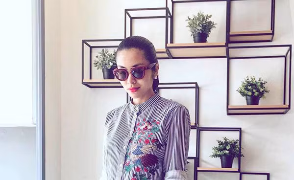 Nữ diễn viên "Bỗng dưng muốn khóc" và ông xã Louis Nguyễn kết hôn được hơn 3 năm và quý tử đầu lòng nhà họ Nguyễn đã hơn 1 tuổi. Cả hai bảo vệ hình ảnh con trai Richard khá kỹ lưỡng, Tăng Thanh Hà muốn bé được phát triển bình thường và không phải chịu những sự soi mói của cư dân mạng.Thông tin Tăng Thanh Hà bầu bí lần hai rộ lên vào giữa tháng 8 khi cô xuất hiện tại buổi ra mắt phim "Tấm Cám" với bộ cánh suông.