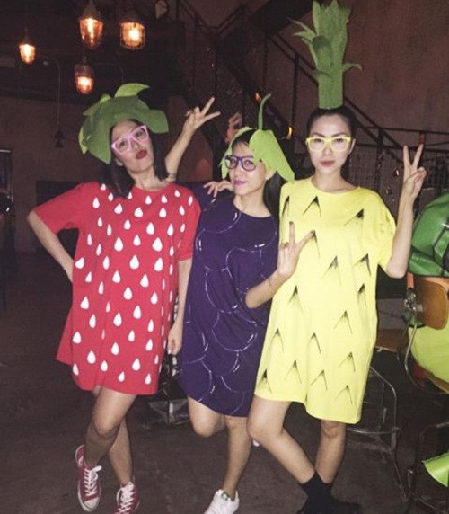 Ngày 11/11 vừa qua là tròn 4 năm vợ chồng Hà Tăng tổ chức đám cưới. Cặp đôi cũng khiến nhiều người thích thú khi Louis Nguyễn khoe khoảnh khắc hạnh phúc của cặp đôi trên trang cá nhân. Trong ảnh, cả hai cùng selfie đầy tình cảm.