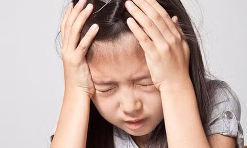 Me soc vi con gai 8 tuoi da nhu nguc day thi som