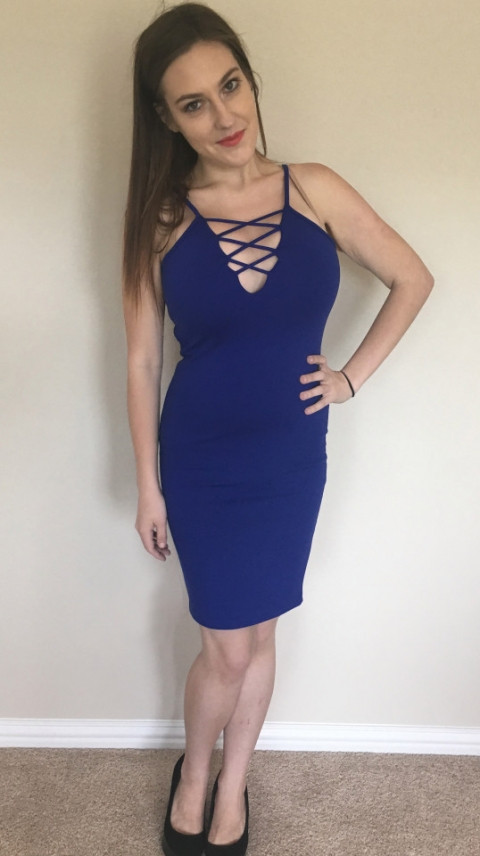 Vậy là không còn cách nào khác, Hoover đành bỏ ra số tiền 12.000 đô la Mỹ (264 triệu đồng) để loại bỏ da thừa. Thêm vào đó, cô còn nâng ngực để có được cơ thể săn chắc.