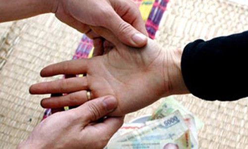 Giai ma “manh khoe” tai sao thay boi luon noi dung