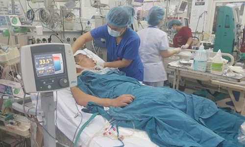 Ky deu thanh nien ngung tim dot ngot duoc cuu song