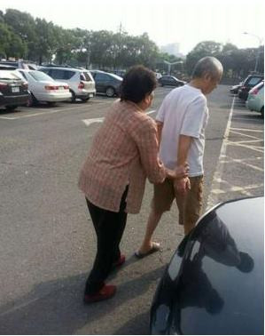 Điều lãng mạn nhất đó chính là có thể cùng nhau già đi!