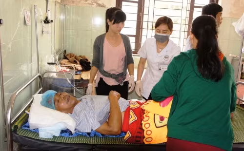 Su that ve chuyen benh vien tra ve, nguoi “chet” bong song lai