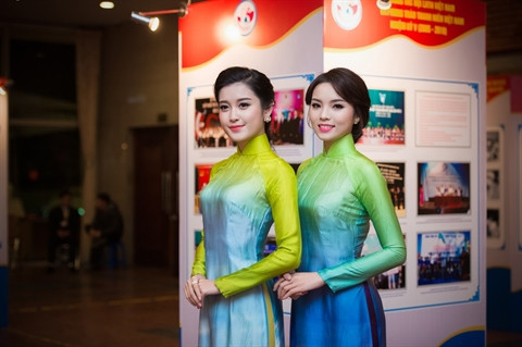 Đối mặt với scandal: Có lẽ, Kỳ Duyên là Hoa hậu gặp nhiều thị phi nhất trong lịch sử các Hoa hậu Việt. Mỗi khi vướng phải scandal, người đẹp Nam Định thường cố gắng giải thích, tìm một khía cạnh hợp lí mong mọi người thông cảm hoặc gia đình sẽ lên tiếng thanh minh giúp con gái.