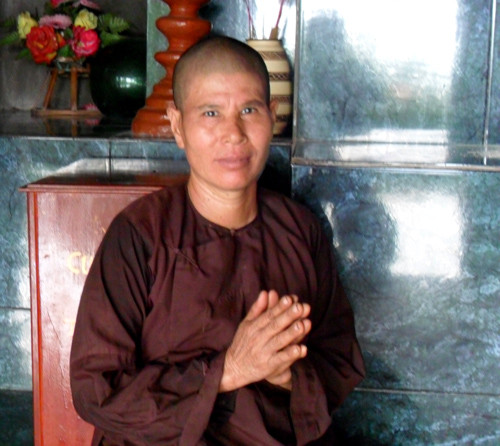 Ni cô Liên Thơm – người kể chuyện phật Bà 3 lần hiển linh.