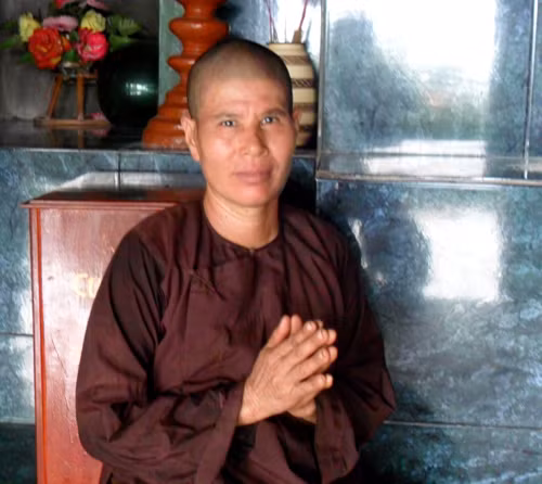 Ni cô Liên Thơm – người kể chuyện phật Bà 3 lần hiển linh.