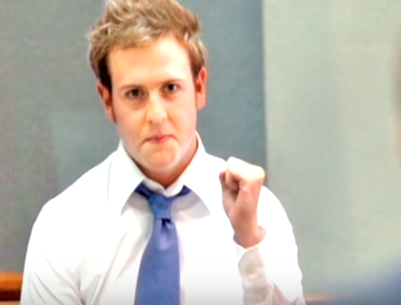 Mục tiêu cấp bách của nhóm điều tra là xác định người thứ ba để lại mô da trong móng tay của nạn nhân. Andy Schermerhorn (trong ảnh), một người bạn học của Jesse, cung cấp một thông tin quý giá. Anh này khẳng định một bạn tình đồng giới của Jesse là cảnh sát. Mẹ của Jesse cũng xác nhận thông tin tương tự, song chàng sinh viên xấu số chưa bao giờ tiết lộ tên của viên cảnh sát.